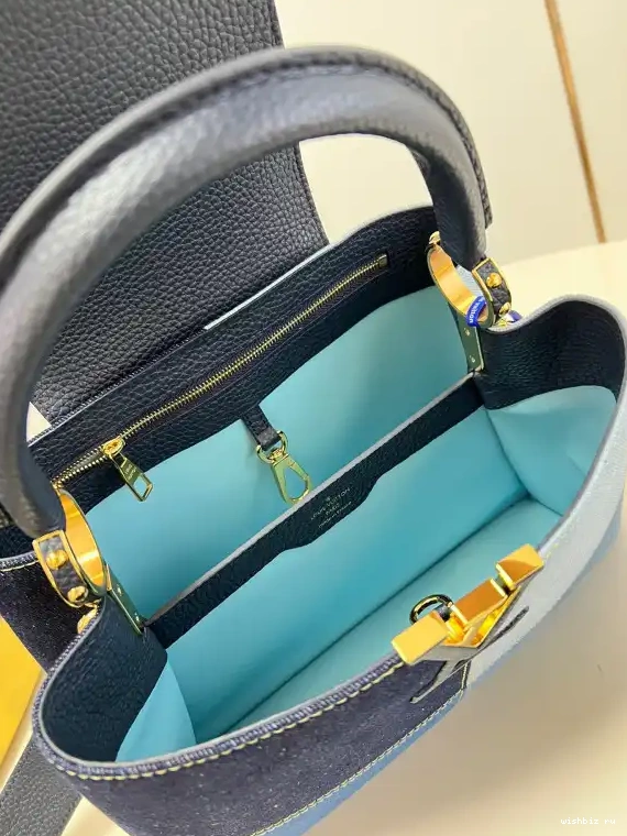 WIS LOUIS MM VUITTON CAPUCINES 0611